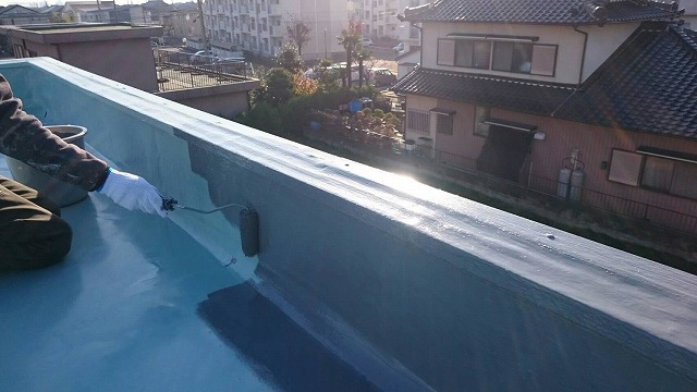 トップコート中のパラペット